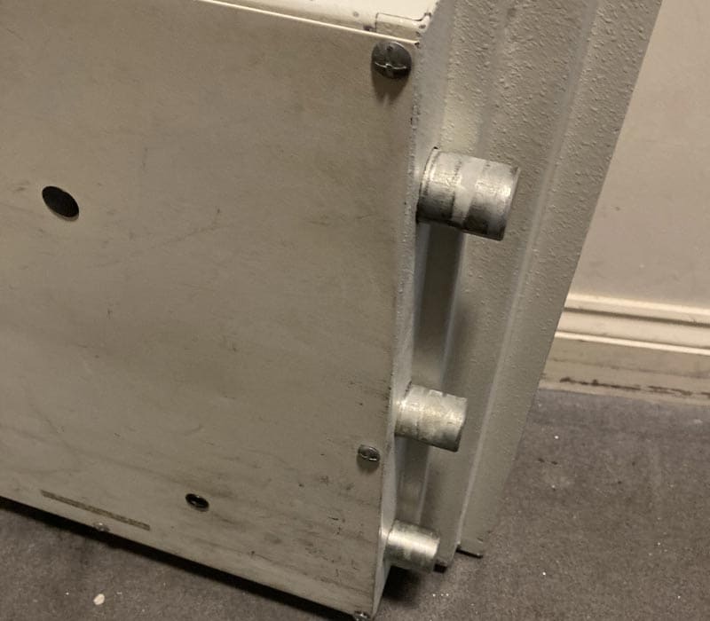 The locking mechanism of a safe